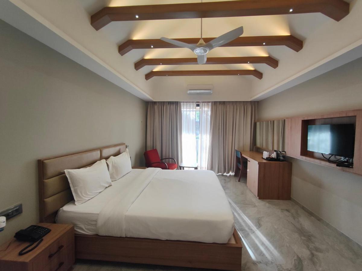 فندق Club Heaven Palanpur المظهر الخارجي الصورة