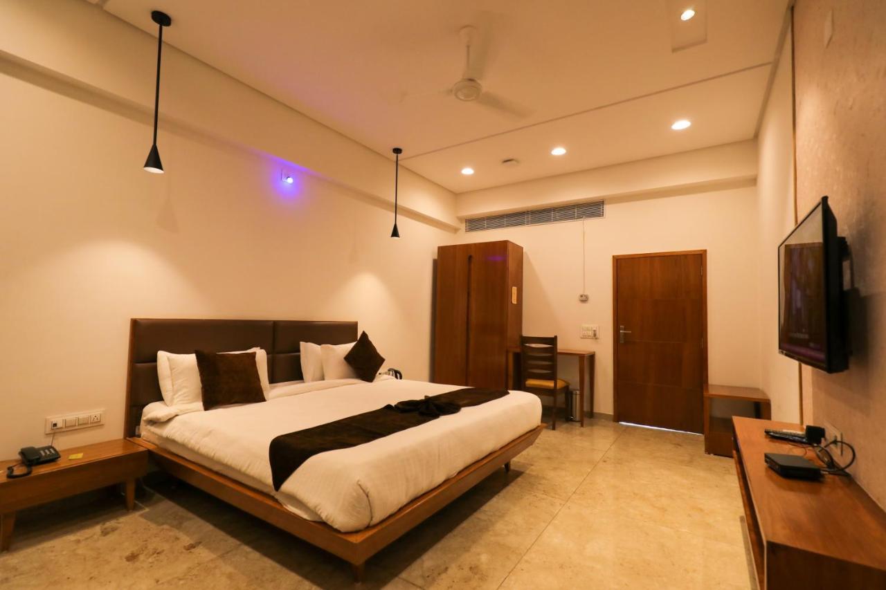 فندق Club Heaven Palanpur المظهر الخارجي الصورة