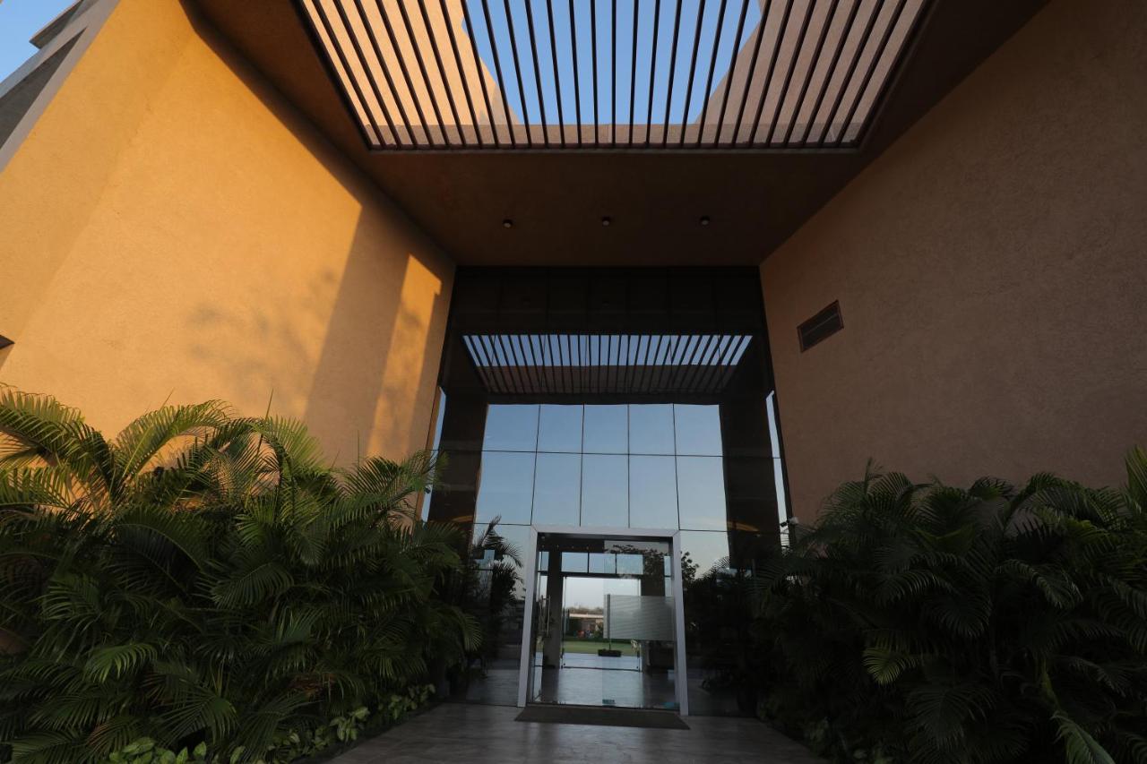 فندق Club Heaven Palanpur المظهر الخارجي الصورة