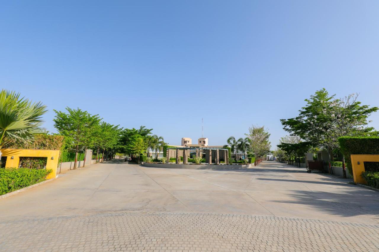 فندق Club Heaven Palanpur المظهر الخارجي الصورة