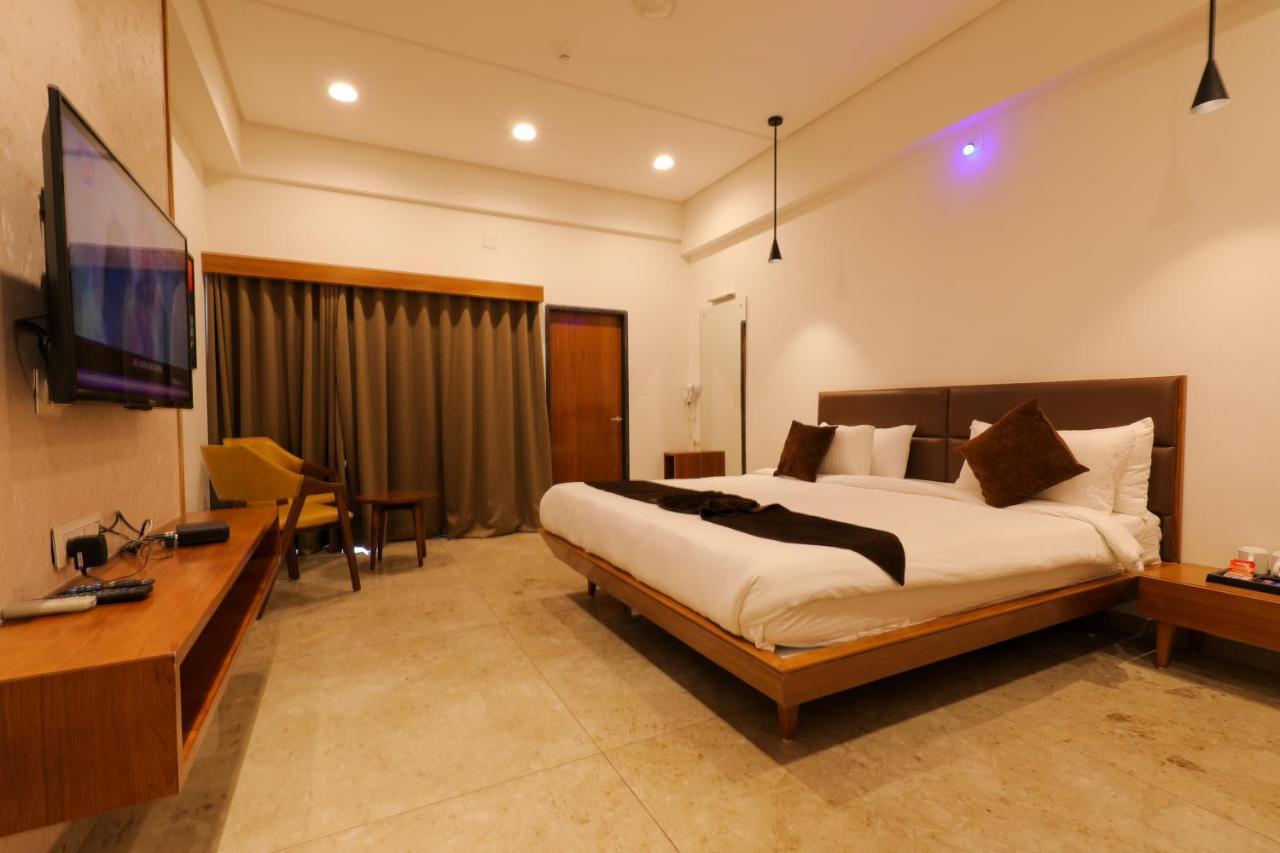 فندق Club Heaven Palanpur المظهر الخارجي الصورة