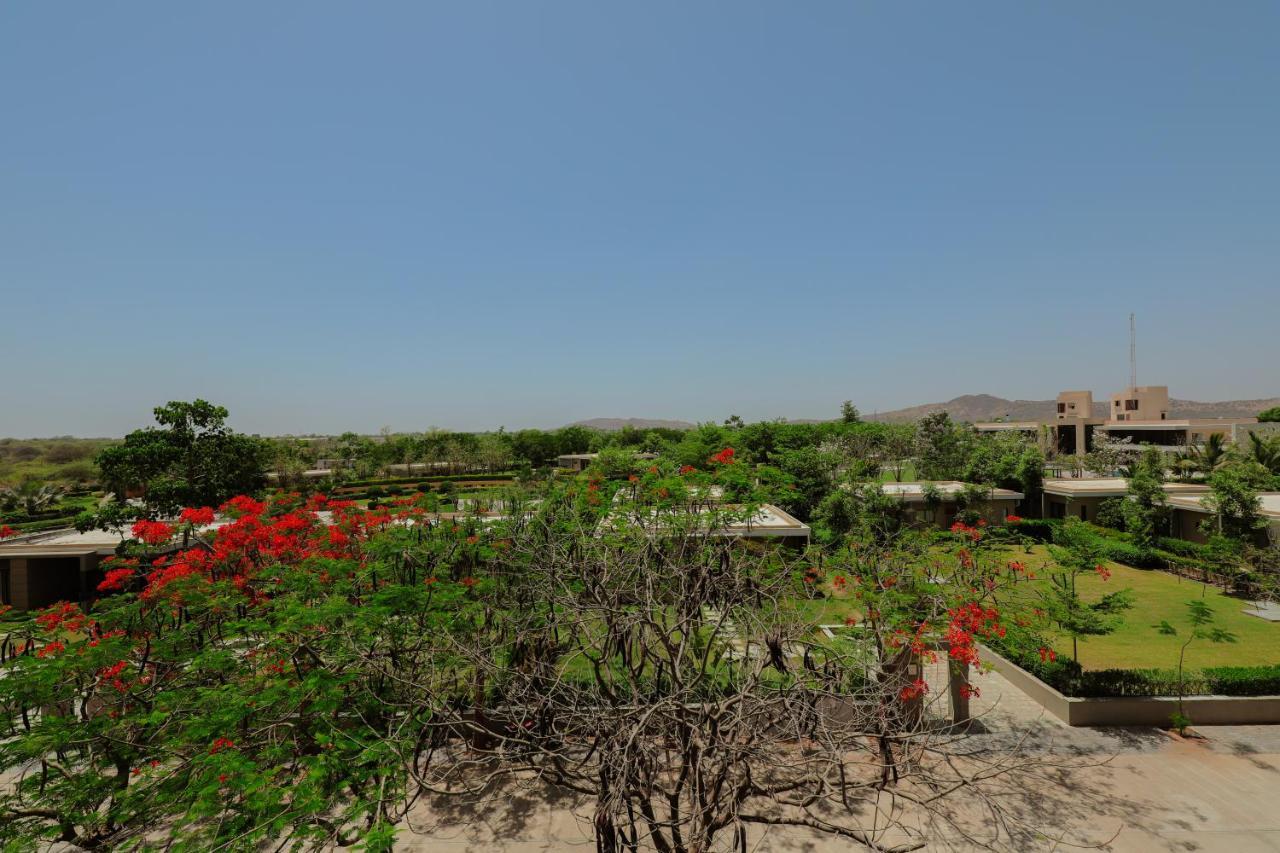فندق Club Heaven Palanpur المظهر الخارجي الصورة