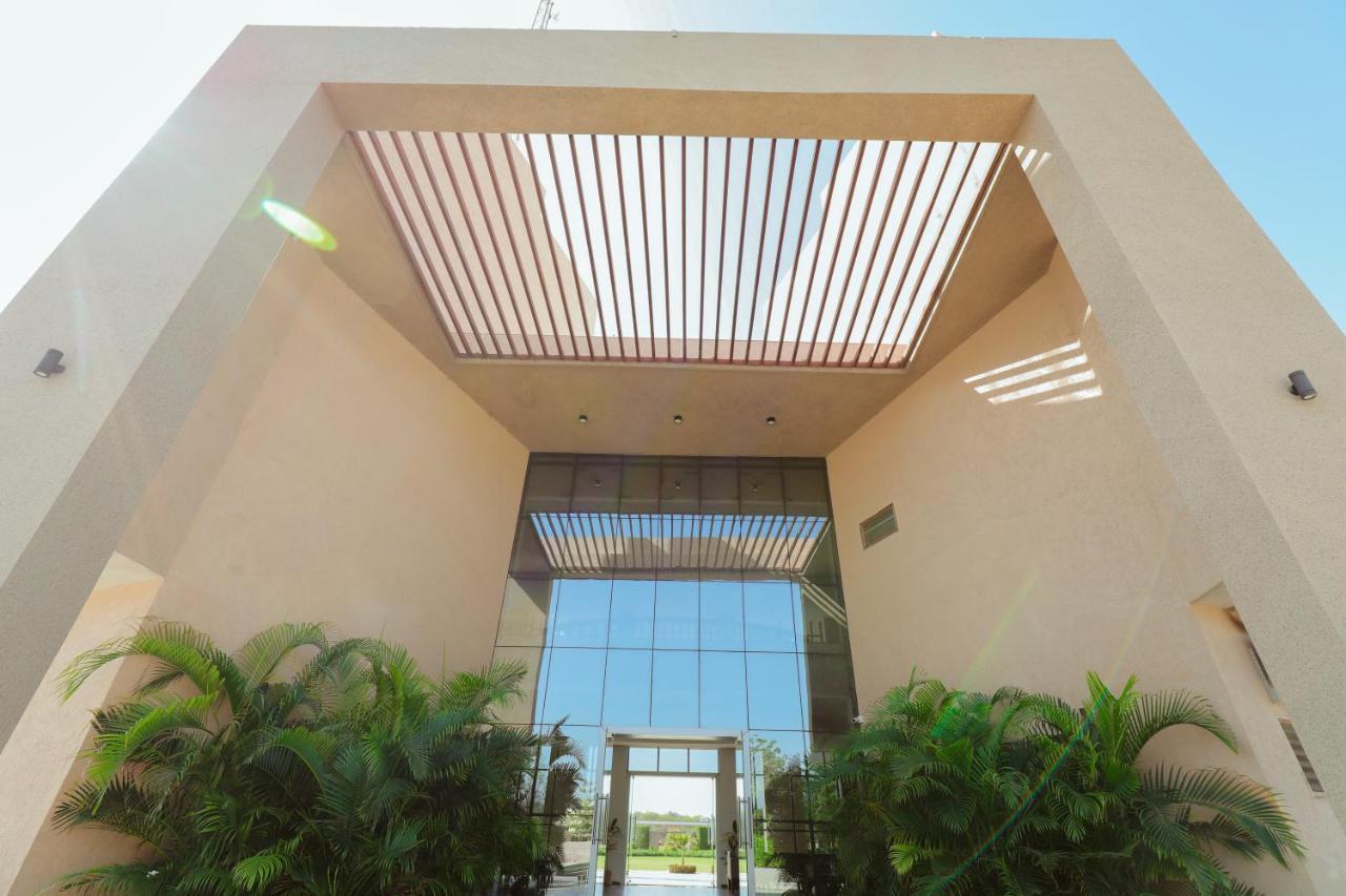 فندق Club Heaven Palanpur المظهر الخارجي الصورة