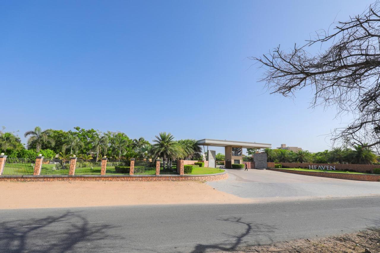 فندق Club Heaven Palanpur المظهر الخارجي الصورة